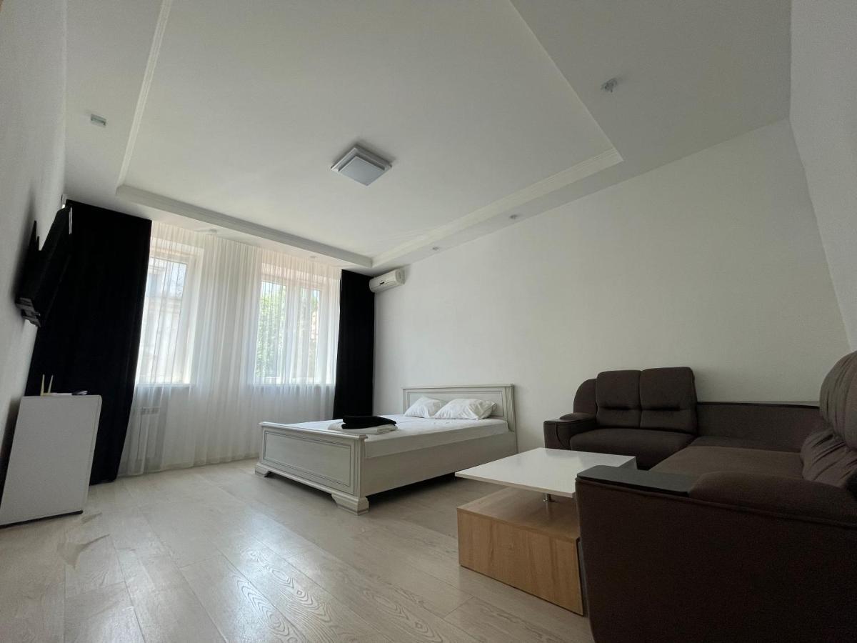 Vip Apartment Karl Marks Avenue Krivoi Rog Exterior foto